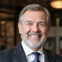 Foto de Miguel S. con una sonrisa amistosa y un aspecto saludable.